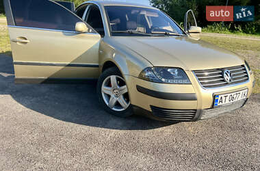 Седан Volkswagen Passat 2002 в Долине