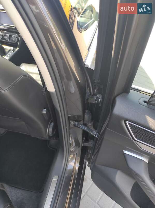 Універсал Volkswagen Passat 2015 в Житомирі