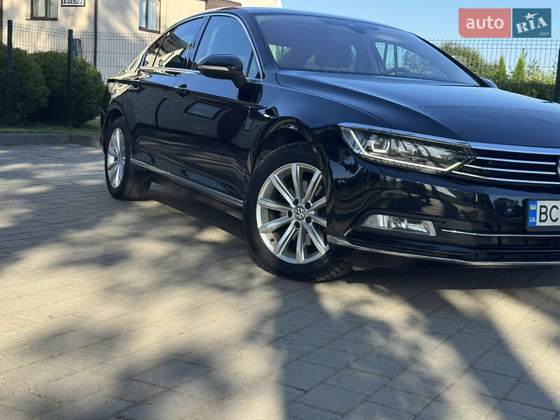 Седан Volkswagen Passat 2016 в Стрию