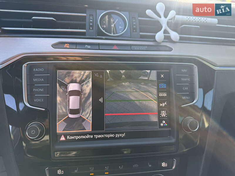 Седан Volkswagen Passat 2016 в Стрию