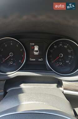 Седан Volkswagen Passat 2017 в 