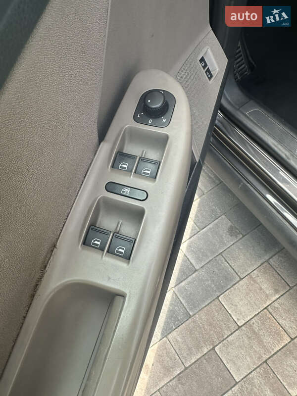 Седан Volkswagen Passat 2007 в Киеве фото 7 Седан Volkswagen Passat 2007 в Киеве