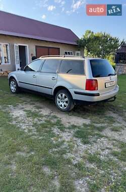 Универсал Volkswagen Passat 1998 в Вижнице