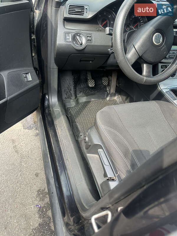 Универсал Volkswagen Passat 2005 в Киеве фото 17 Универсал Volkswagen Passat 2005 в Киеве