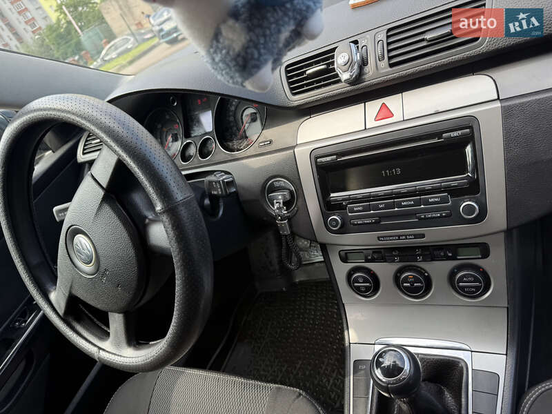 Универсал Volkswagen Passat 2005 в Киеве фото 31 Универсал Volkswagen Passat 2005 в Киеве