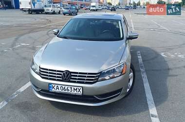 Седан Volkswagen Passat 2012 в Києві