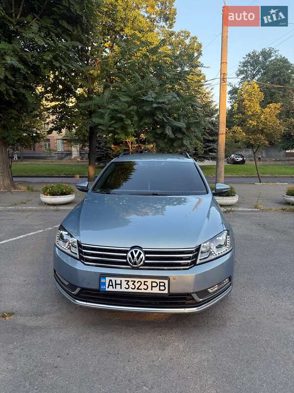 Универсал Volkswagen Passat 2012 в Днепре