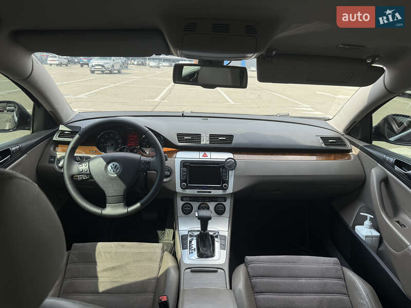 Седан Volkswagen Passat 2008 в Києві
