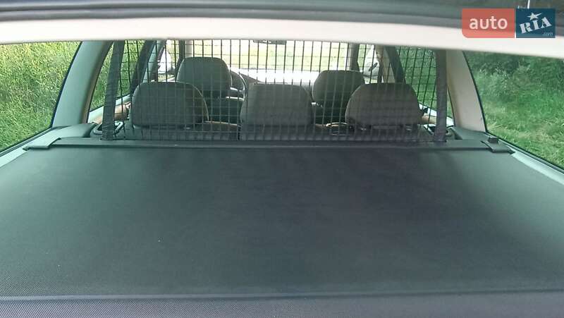 Универсал Volkswagen Passat 2004 в Ровно фото 20 Универсал Volkswagen Passat 2004 в Ровно