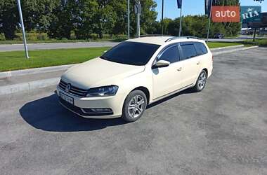 Универсал Volkswagen Passat 2013 в Каменец-Подольском
