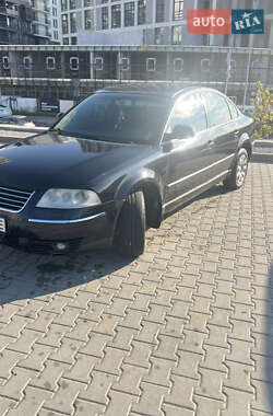 Седан Volkswagen Passat 2005 в Львове