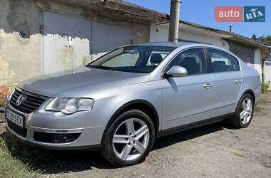 Седан Volkswagen Passat 2007 в Черновцах