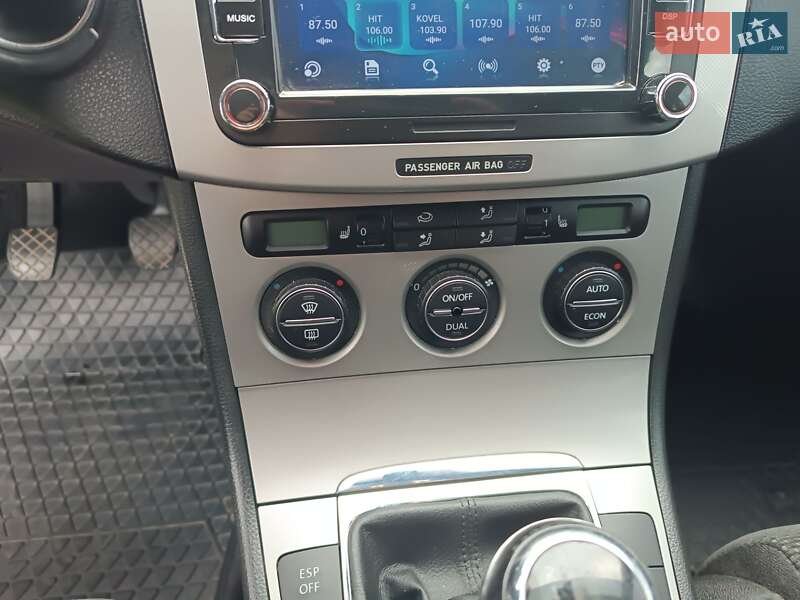 Седан Volkswagen Passat 2006 в Ковелі