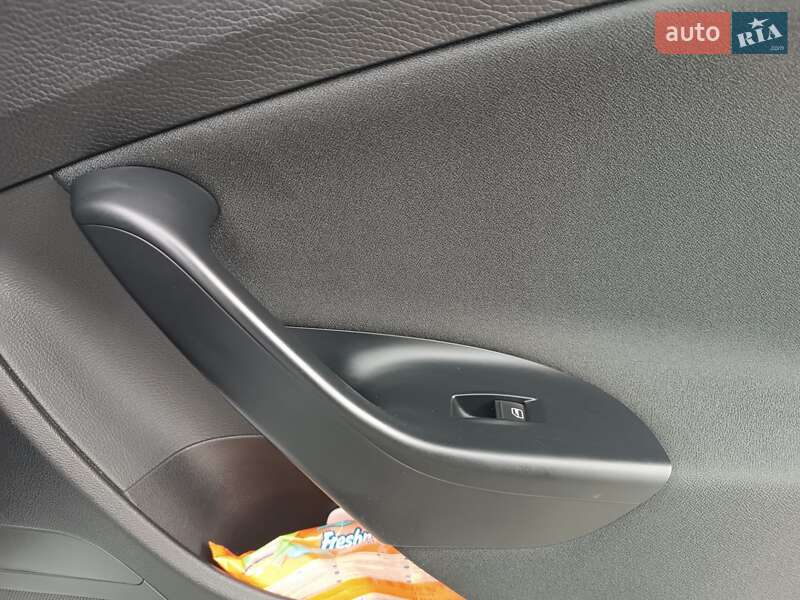 Седан Volkswagen Passat 2006 в Ковелі