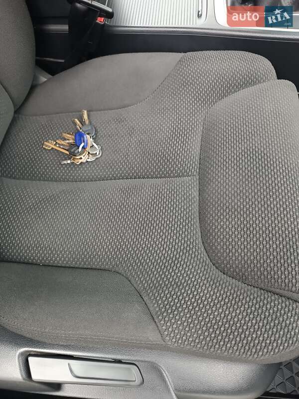 Седан Volkswagen Passat 2006 в Ковелі