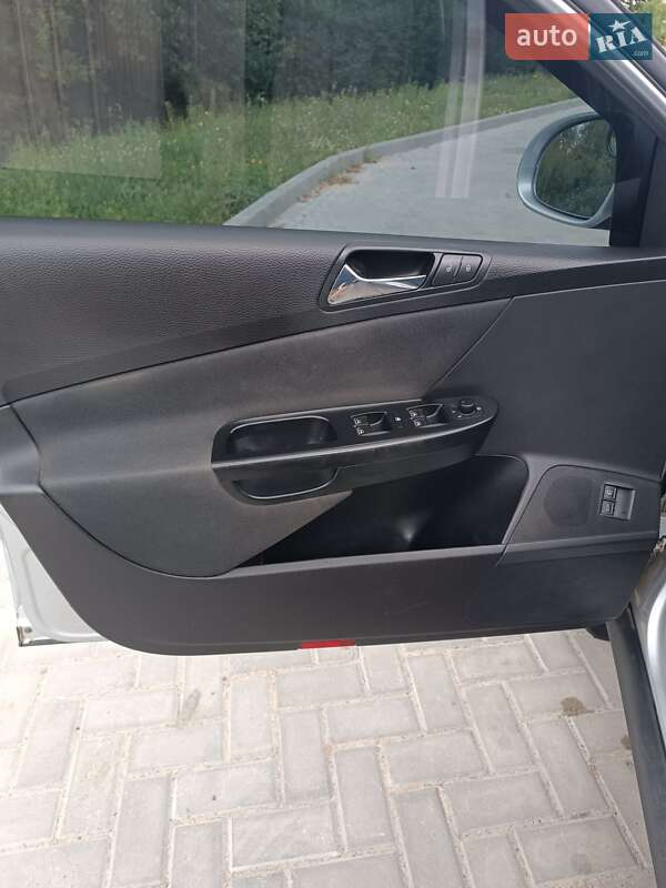 Седан Volkswagen Passat 2006 в Ковелі