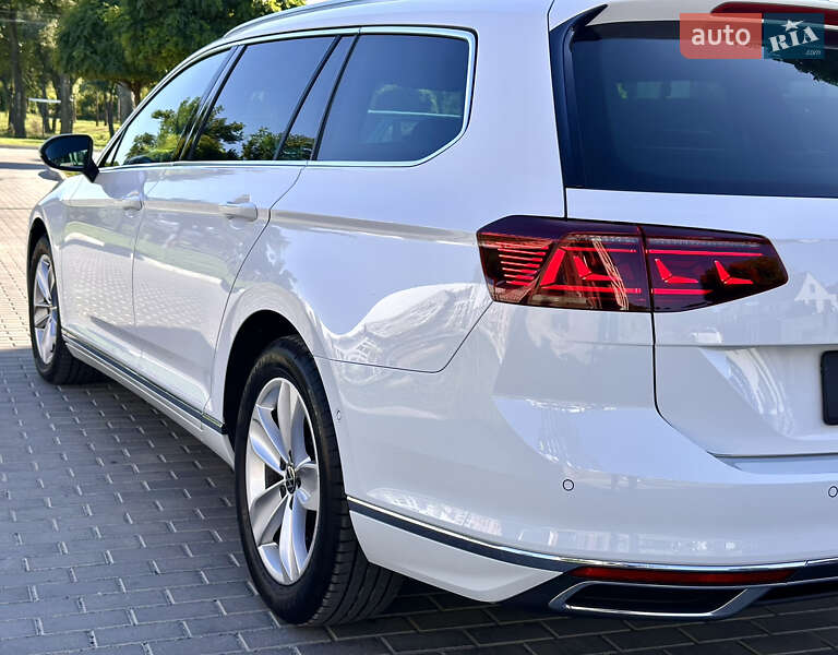 Универсал Volkswagen Passat 2021 в Умани фото 27 Универсал Volkswagen Passat 2021 в Умани