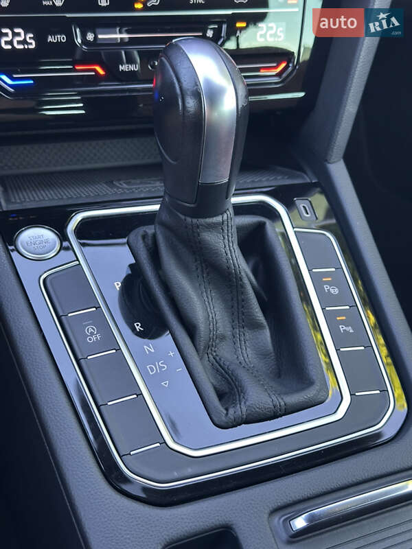 Универсал Volkswagen Passat 2021 в Умани фото 46 Универсал Volkswagen Passat 2021 в Умани