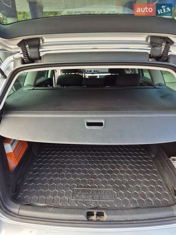 Универсал Volkswagen Passat 2012 в Львове