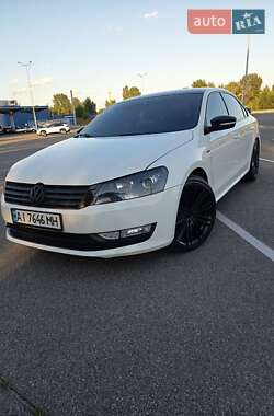 Седан Volkswagen Passat 2015 в Киеве