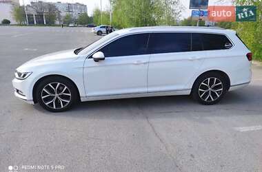 Универсал Volkswagen Passat 2016 в Запорожье
