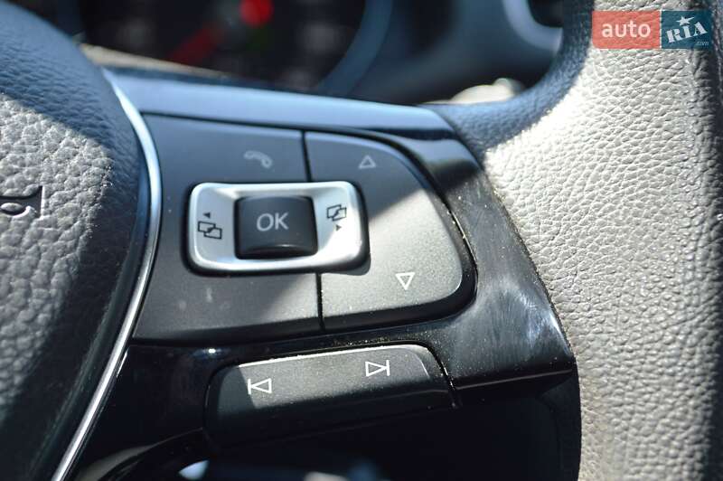 Седан Volkswagen Passat 2018 в Одессе