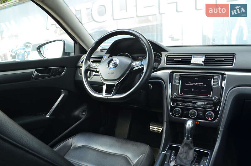 Седан Volkswagen Passat 2018 в Киеве фото 22 Седан Volkswagen Passat 2018 в Киеве