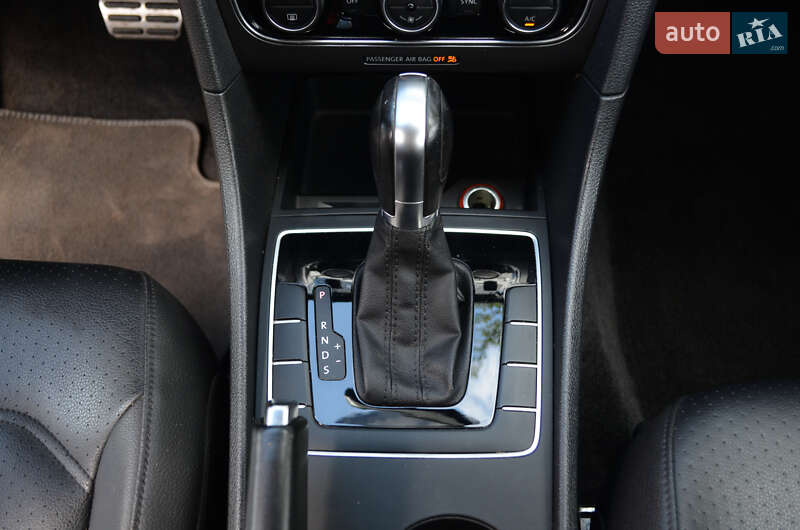 Седан Volkswagen Passat 2018 в Киеве фото 26 Седан Volkswagen Passat 2018 в Киеве