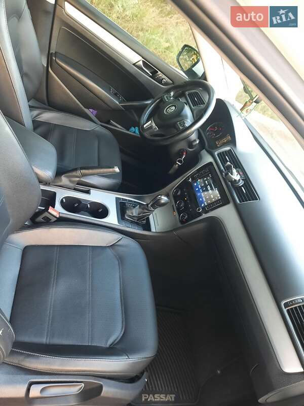 Седан Volkswagen Passat 2012 в Киеве фото 7 Седан Volkswagen Passat 2012 в Киеве