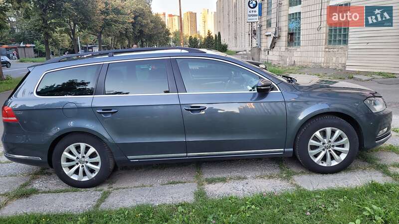 Универсал Volkswagen Passat 2011 в Киеве
