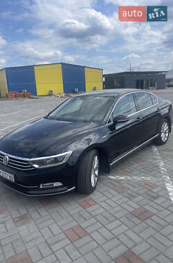 Седан Volkswagen Passat 2016 в Житомирі
