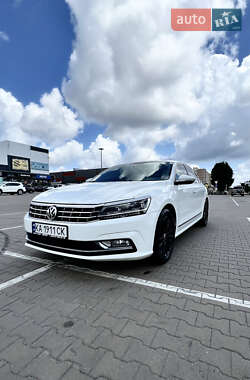 Седан Volkswagen Passat 2017 в Софиевской Борщаговке