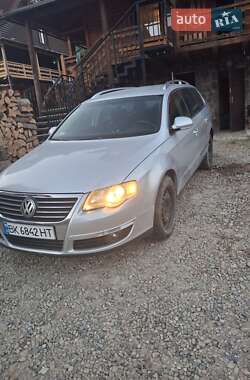 Универсал Volkswagen Passat 2005 в Полянице