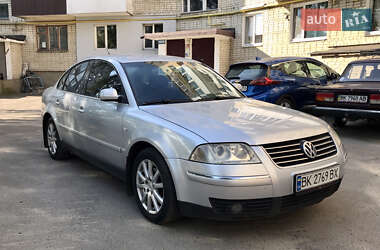 Седан Volkswagen Passat 2003 в Здолбунове