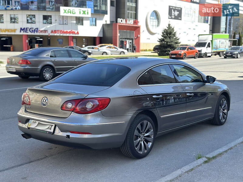Купе Volkswagen Passat 2009 в Виннице