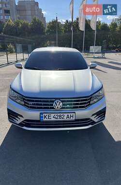 Седан Volkswagen Passat 2018 в Кривому Розі