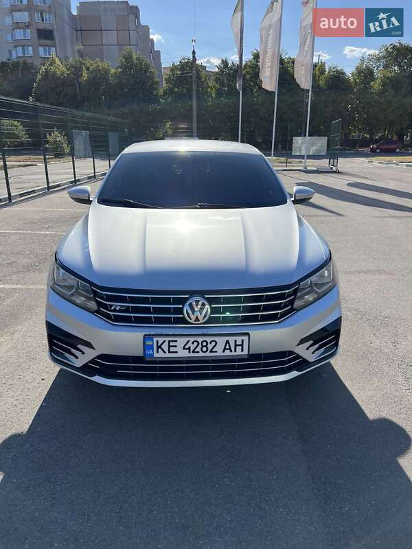 Седан Volkswagen Passat 2018 в Кривому Розі
