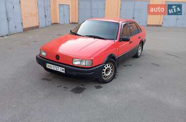 Седан Volkswagen Passat 1991 в Києві