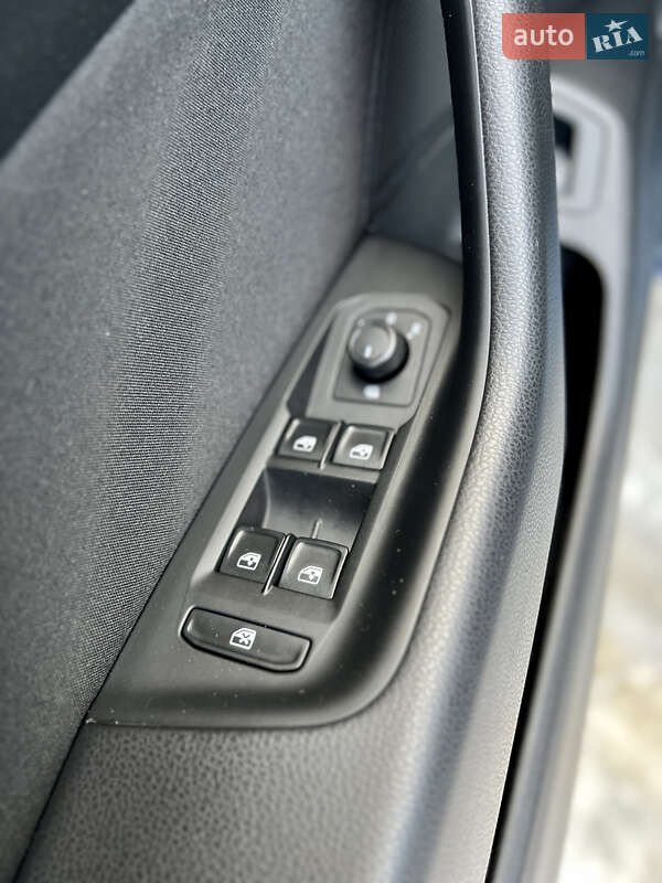 Универсал Volkswagen Passat 2018 в Дрогобыче