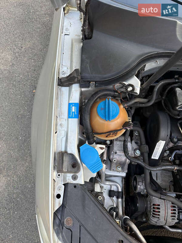 Універсал Volkswagen Passat 2006 в Гайвороні