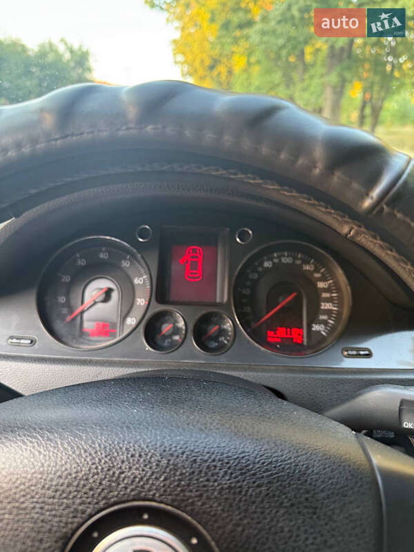 Універсал Volkswagen Passat 2006 в Гайвороні