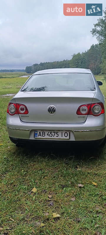 Седан Volkswagen Passat 2006 в Виннице
