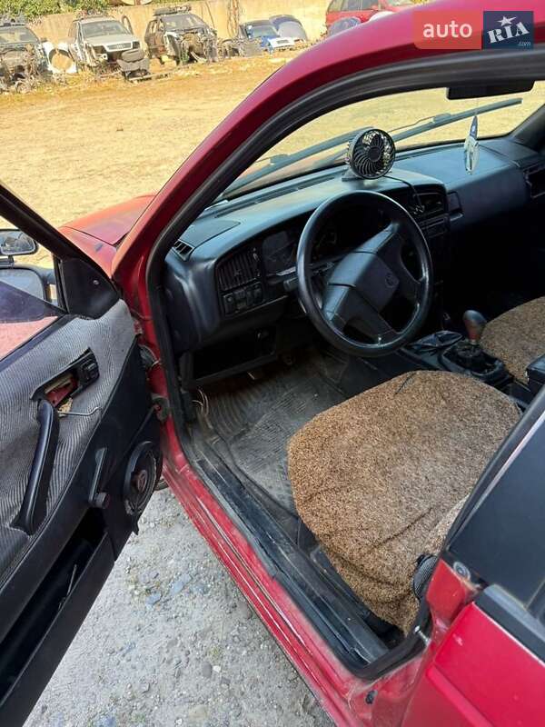 Седан Volkswagen Passat 1990 в Бучаче фото 4 Седан Volkswagen Passat 1990 в Бучаче