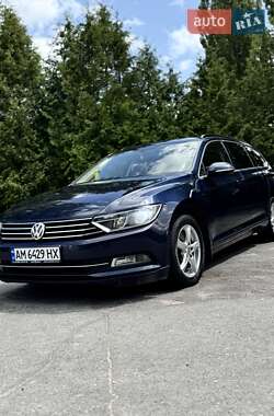 Універсал Volkswagen Passat 2016 в Житомирі