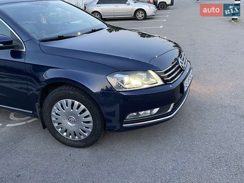 Универсал Volkswagen Passat 2012 в Днепре