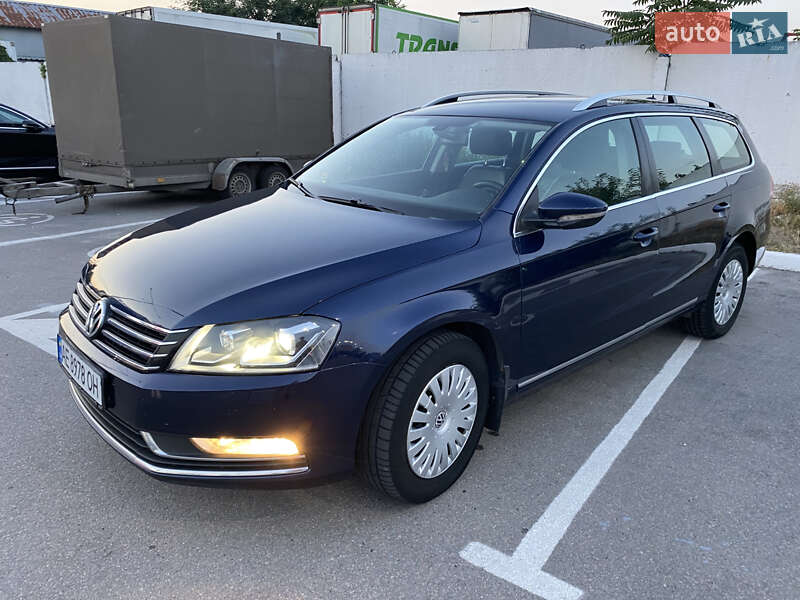 Универсал Volkswagen Passat 2012 в Днепре