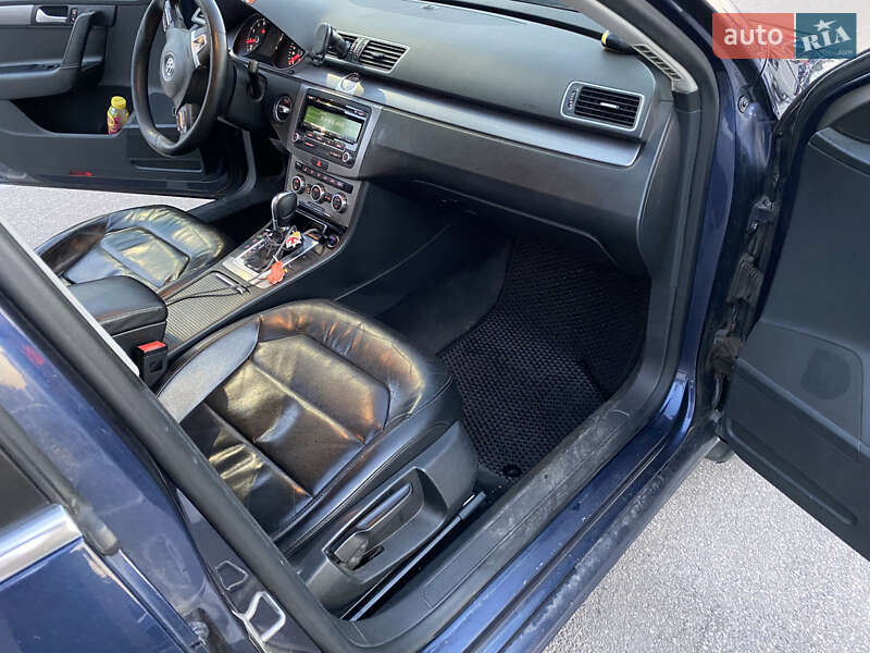 Универсал Volkswagen Passat 2012 в Днепре
