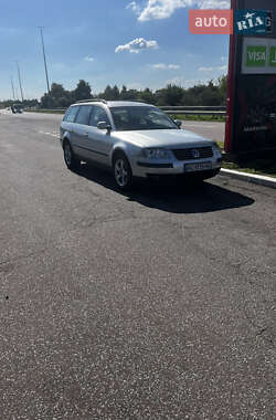 Универсал Volkswagen Passat 2003 в 