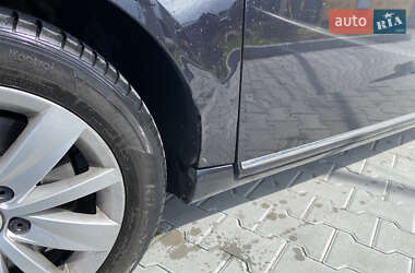 Универсал Volkswagen Passat 2012 в 