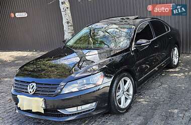 Седан Volkswagen Passat 2011 в Киеве